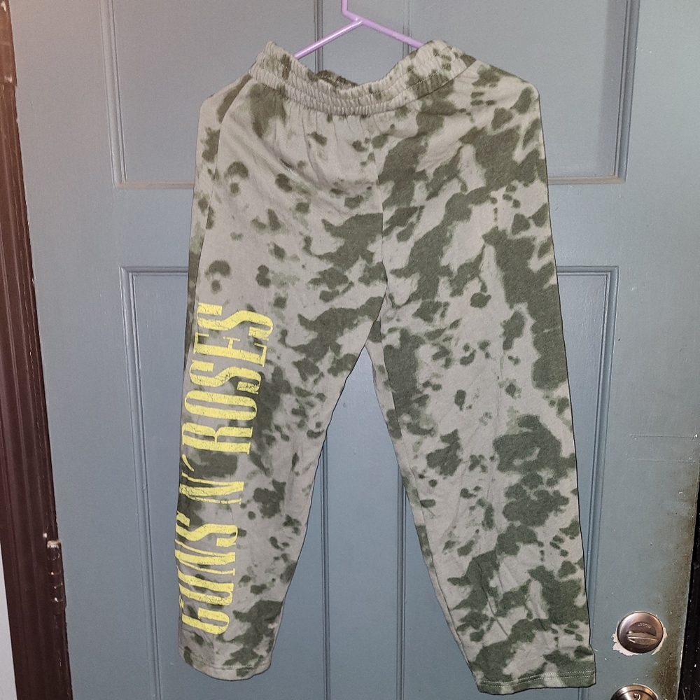 **SALE**Guns N' Roses Sweats. Size XS. NWT.